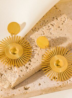 GANEMLY 316L Stainless Steel Exaggerated Golden Flower