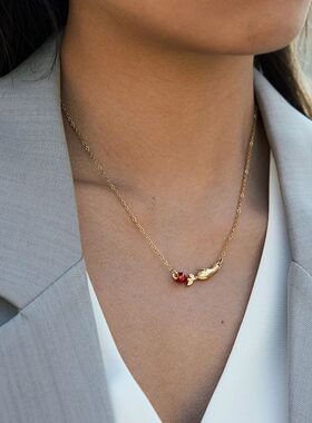 Designe Classic Fiendship Hand Necklace, Elegant Rose