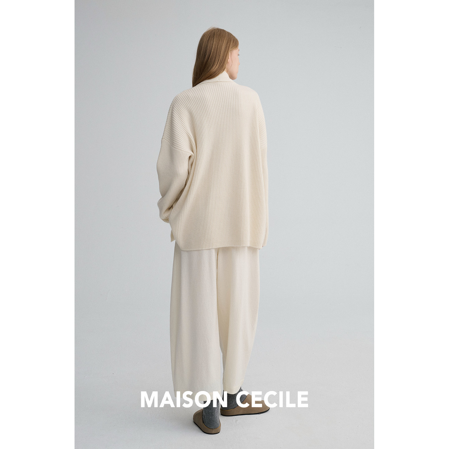 MAISON CECILE 羊绒羊毛奶白软糯慵懒松弛感简约翻领廓形针织开衫 - 图2