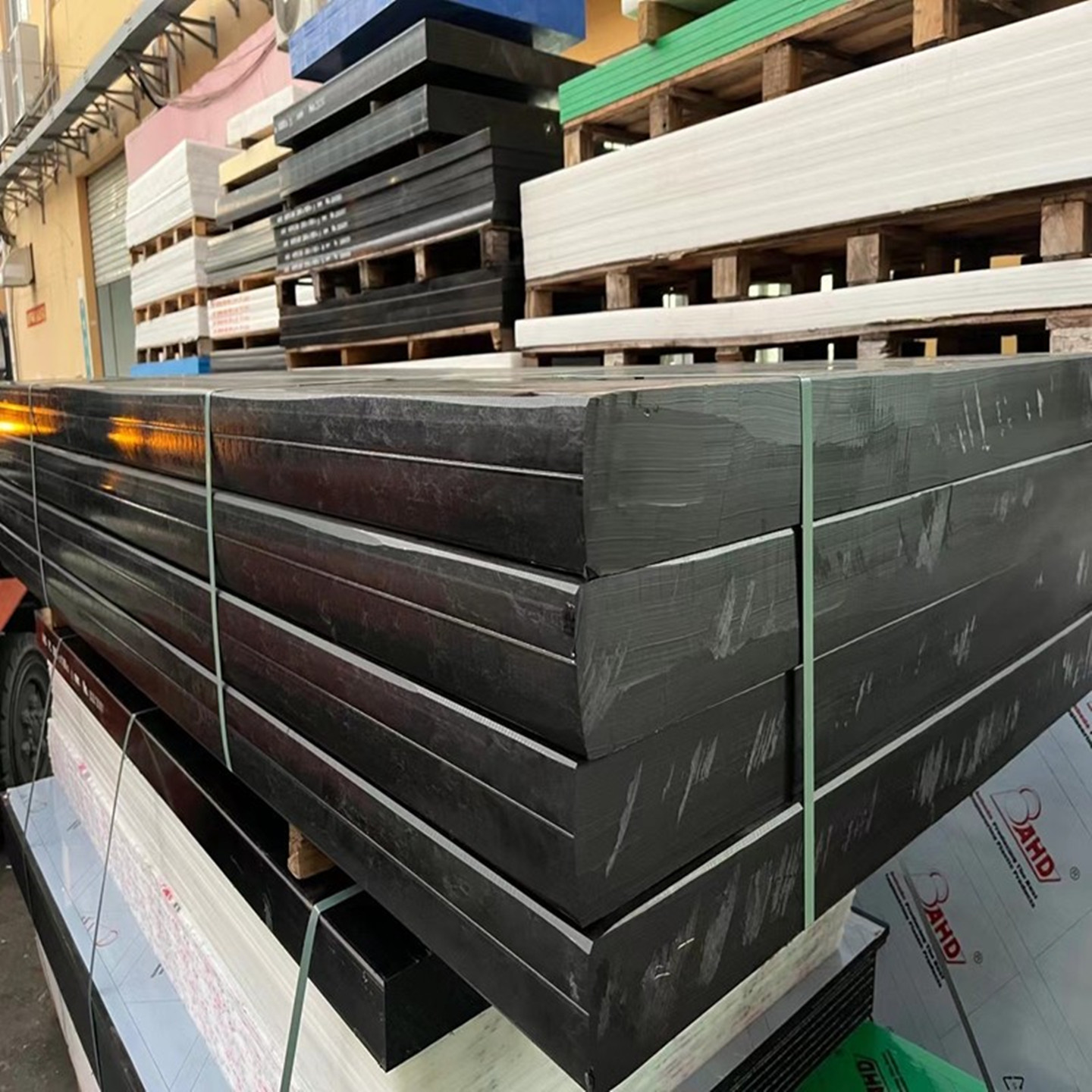 绿色upe板耐磨白色HDPE棒进口黑色超高分子量UHMW聚乙烯导轨加工 - 图1