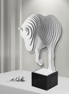 轻奢抽象半身角马雕塑摆件艺术品