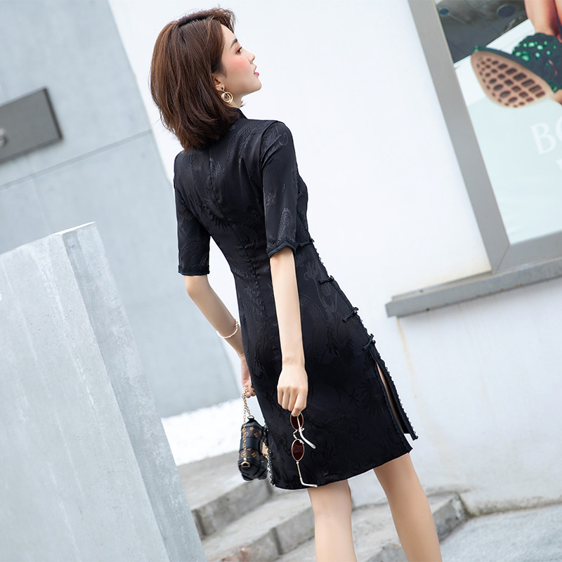 2022年新款年轻款高端气质优雅旗袍 丹瑞诗旗袍