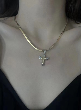 翅膀十字架项链男女款轻奢钛钢吊坠毛衣链不掉色饰品配饰生日礼物