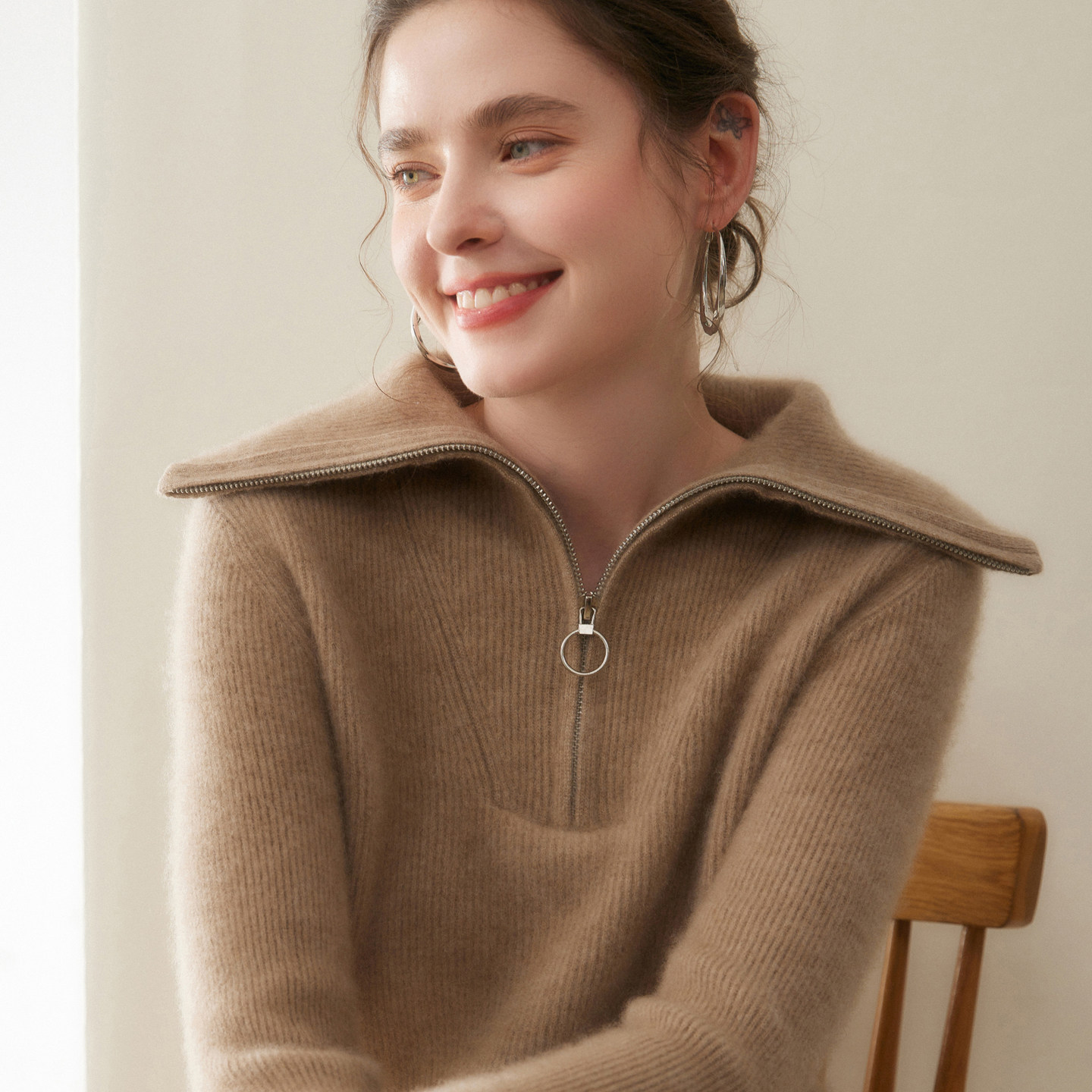 翻领拉链山羊绒衫女针织毛衣2025秋冬慵懒风宽松纯色羊绒打底衫,淘宝优惠券,粉丝福利购,淘宝优惠卷