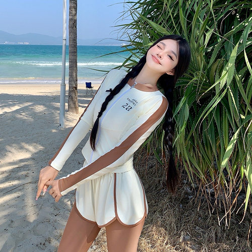 游泳衣女2026新款分体运动风保守遮肚显瘦韩国ins风泡温泉游泳装 - 图0