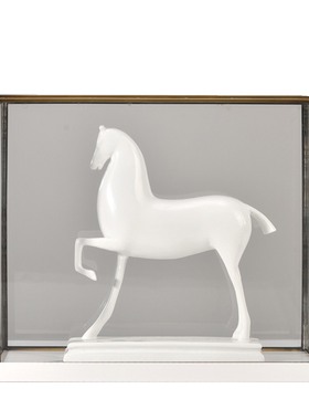 新中式白色马雕塑摆件