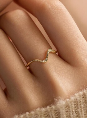 S925纯银极简水波纹女士戒指