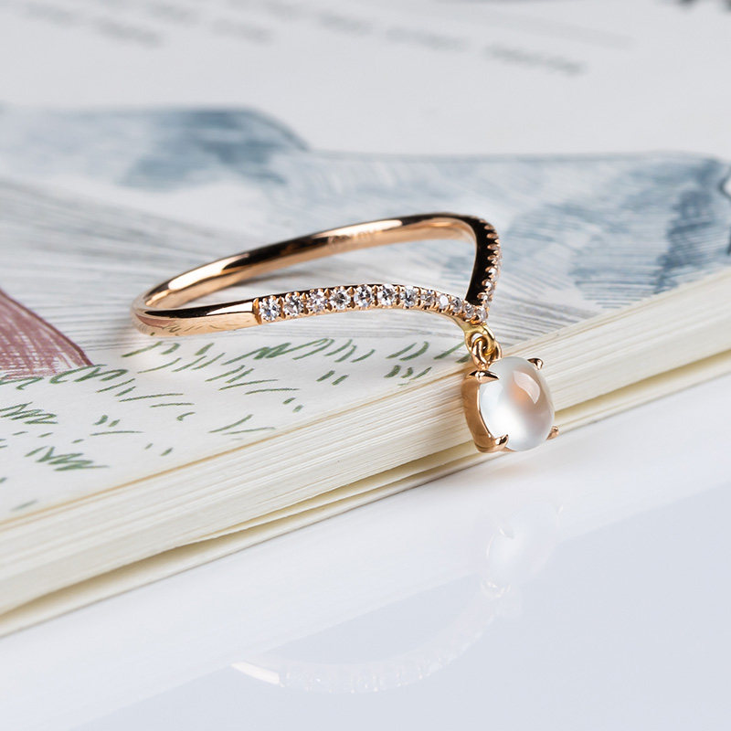 天然a货玻璃种戒面蛋面女士戒指 翠贵人颈饰