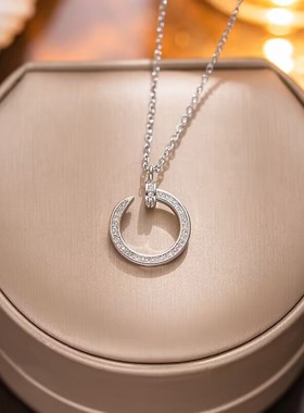 项链新款2024爆款女个性钉子男潮流气质网红钛钢不掉色锁骨高级感