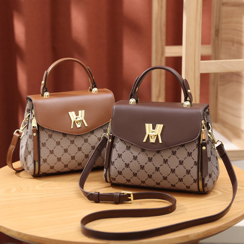 fidm今年流行2023新款高级感斜挎包 欧帝驰女士包袋