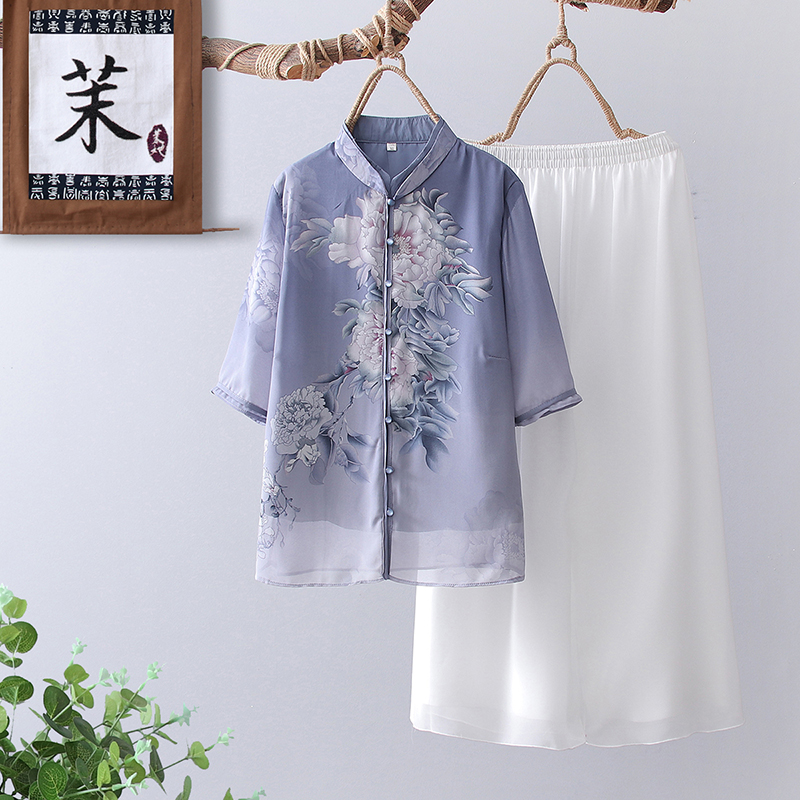  茉她女装中老年女装