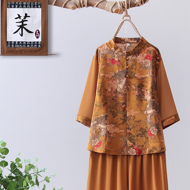  茉她女装中老年女装