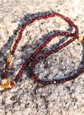 三青山房女款水晶镀金设计手链