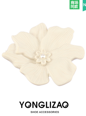 新款洞洞鞋配饰时尚百搭款鞋配饰