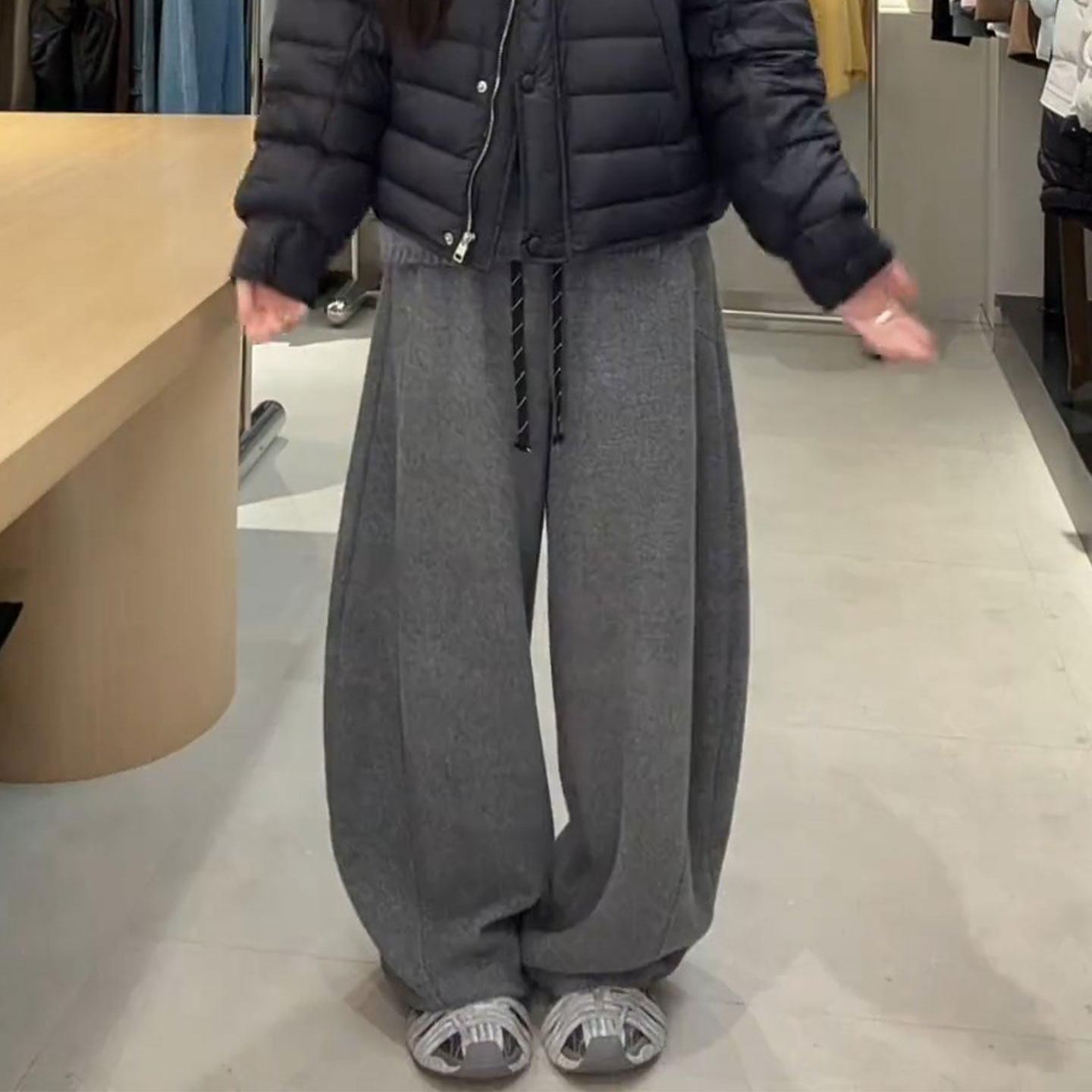 直筒抽绳加绒阔腿裤女2025冬季新时尚高腰弯刀裤显瘦休闲拖地裤潮,淘宝优惠券,粉丝福利购,淘宝优惠卷