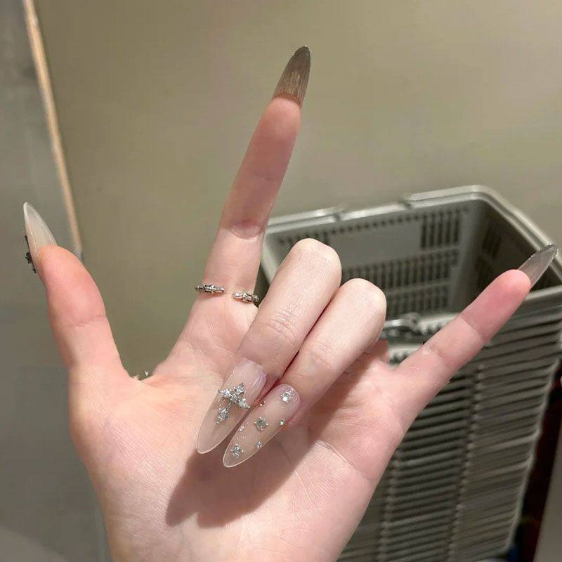 秋冬爆闪手工穿戴甲带钻十字架裸色高级显白ins甜酷辣妹学生美甲,淘宝优惠券,粉丝福利购,淘宝优惠卷