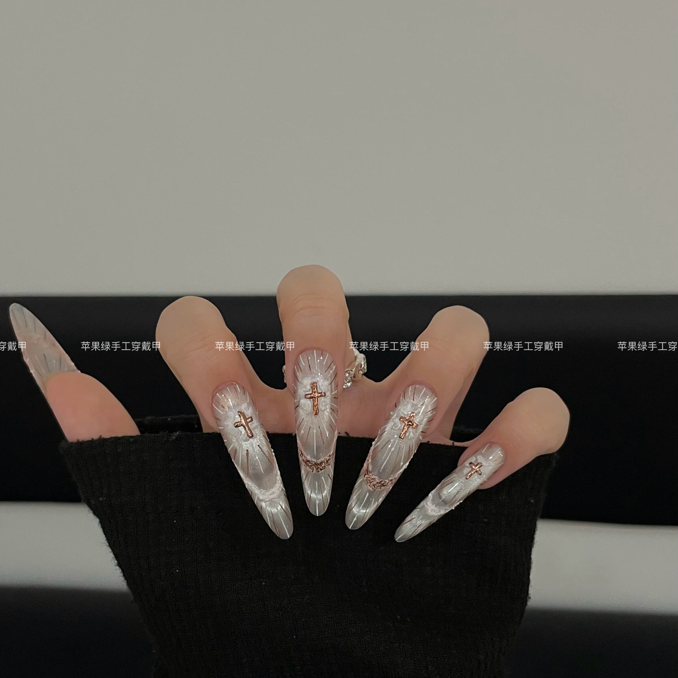 贝拉姐同款神谕圣光高级气质显白追光猫眼美甲成品贴片手工穿戴甲 - 图0