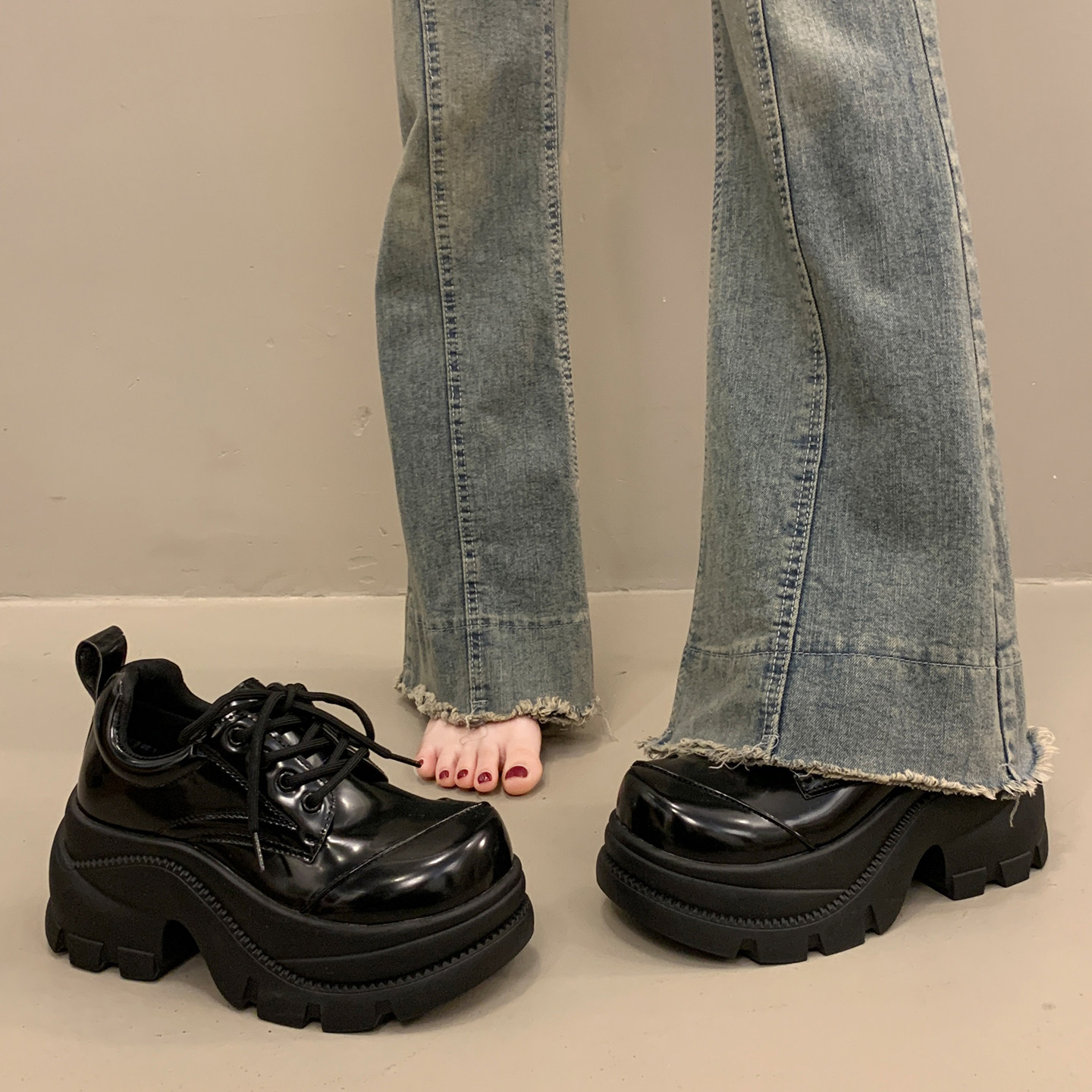 英伦厚底增高小皮鞋女秋冬系带深口单鞋2025新款松糕玛丽珍乐福鞋,淘宝优惠券,粉丝福利购,淘宝优惠卷