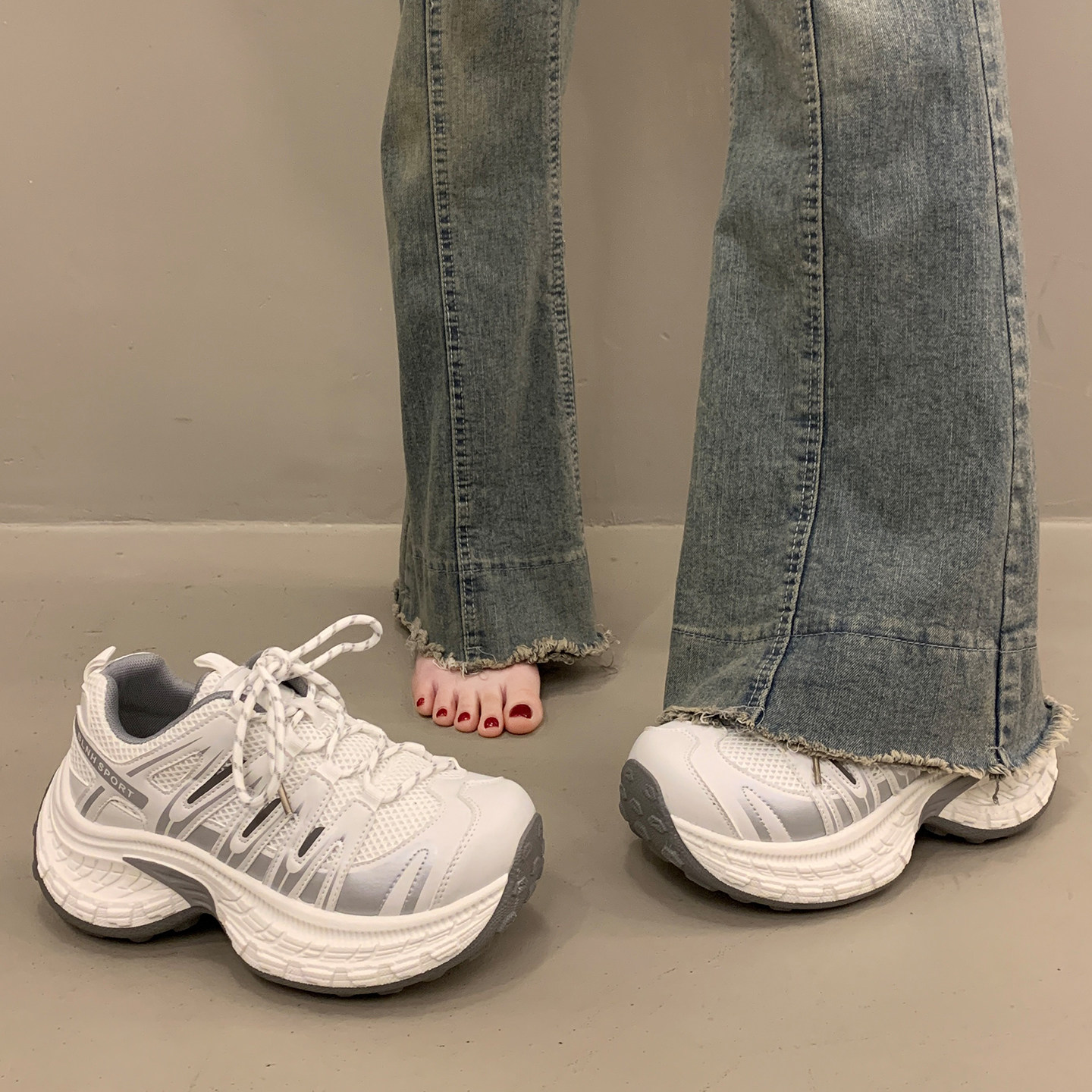 超火厚底老爹鞋女小个子增高2026新款欧货爆款春秋运动休闲阿甘鞋,淘宝优惠券,粉丝福利购,淘宝优惠卷