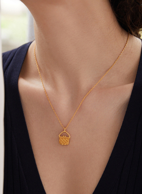 时髦复古的包包项链通勤百搭