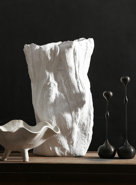 原创设计手工陶瓷侘寂风极简摆件