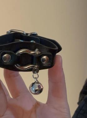 [楼哈哈]原创小众亚文化朋克pu皮革马蹄扣铃铛手环男女个性手腕带