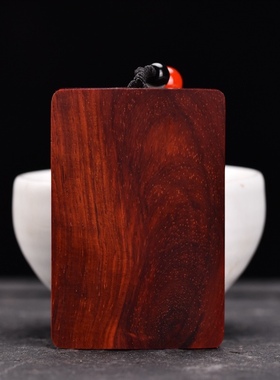 小叶雕刻木质飞龙在天手把吊坠