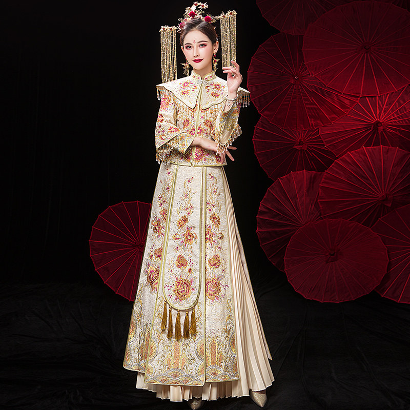 秀禾服女新娘2020新款香槟色秀婚纱 衣至人归旗袍