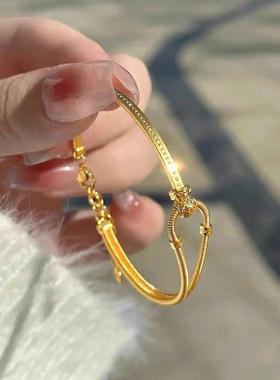 金店同款彷真黄金弹簧马蹄扣手镯