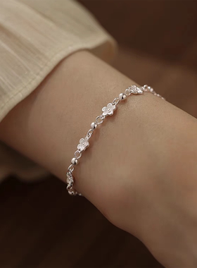 简约气质花朵手链女百搭设计小清新桃花蝴蝶手环轻奢高级感手饰