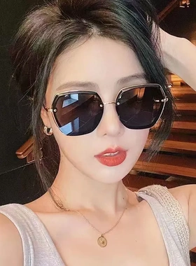 2025年新款墨镜女夏季防紫外线偏光眼镜大圆脸网红时尚韩版太阳镜