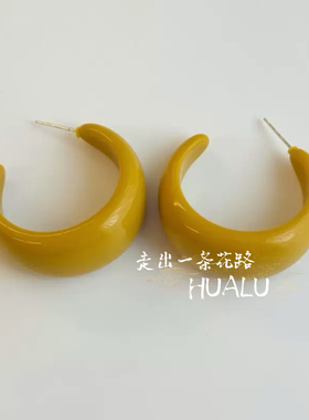ins磨砂简约米色半圆港风耳饰