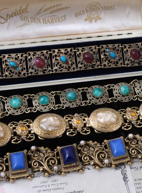 Vintaga莱茵石复古宫廷手链