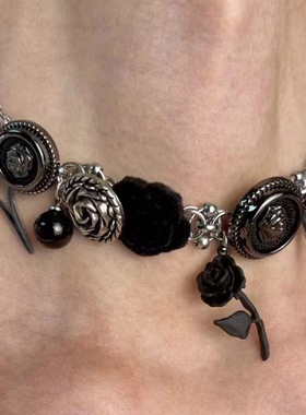 《荆棘玫瑰》哥特绒花钛钢项链朋克abg辣妹重工纽扣choker锁骨链