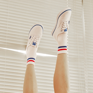  欧美日系简约帆布鞋