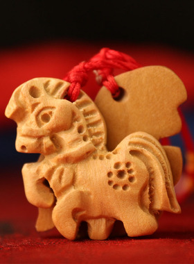 属相木质随身饰品小挂件马项链