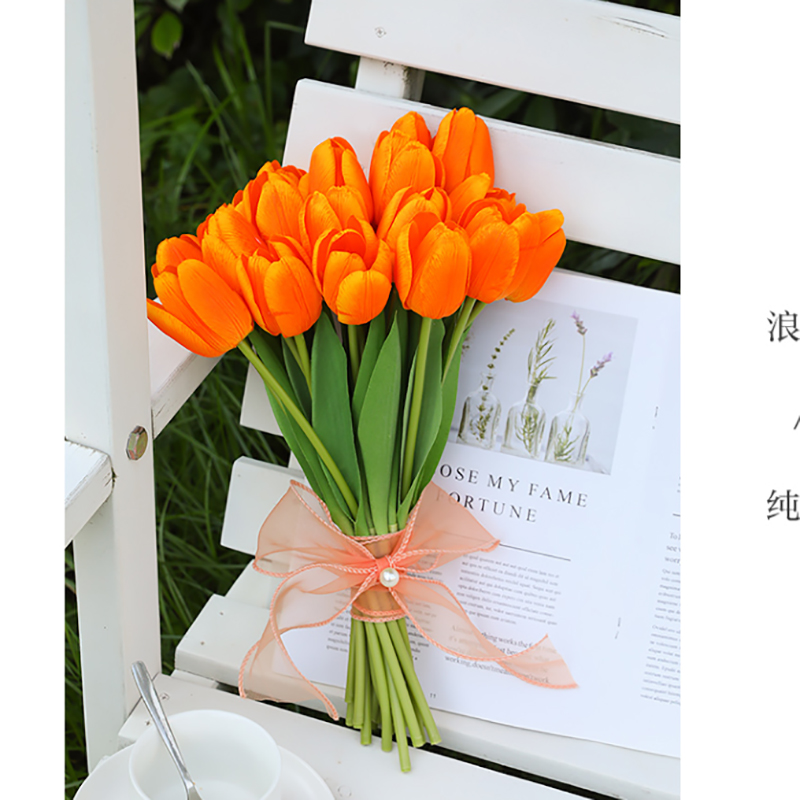 郁金香新娘手捧花领证婚礼婚纱照拍照道具假花结婚仿真绢布花束 - 图3