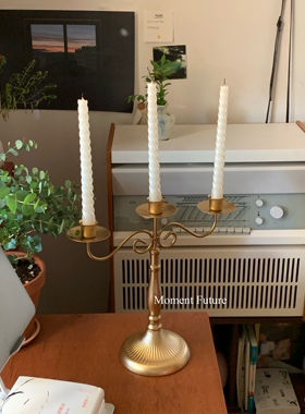 三头烛台蜡烛烛光晚餐