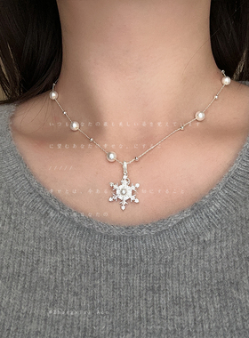 秋冬新款珍珠雪花双层叠戴项链女高级感个性轻奢时尚颈链毛衣链