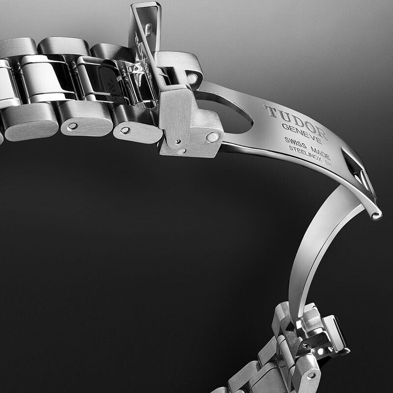 帝舵TUDOR风尚系列全自动机械男表 条钉刻度-蓝盘钢带M12700-0009 帝舵TUDOR风尚系列全自动机械男表 条钉刻度-蓝盘钢带M12700-0009