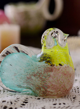 卡通风彩虹色鸡宝宝公鸡摆件生肖玻璃手工艺品家居创意软装饰品