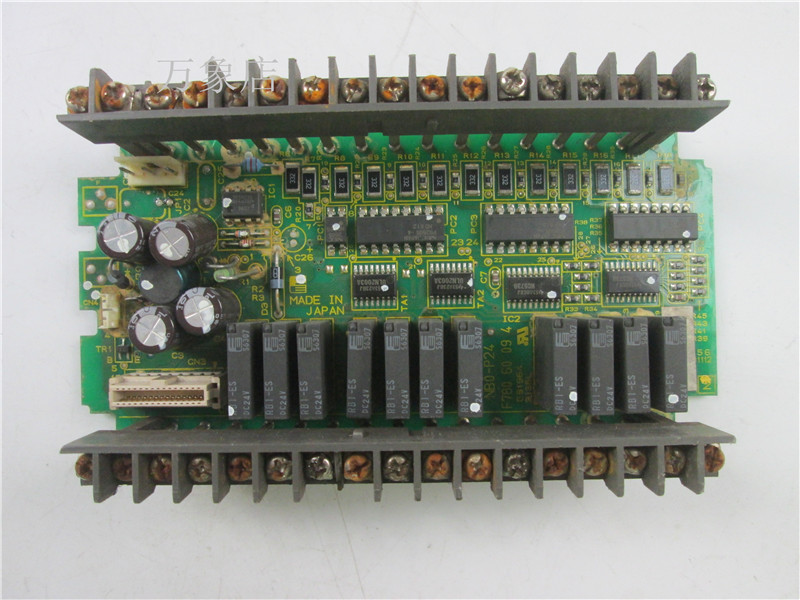 NB0-P24R3-AC 可编程控制器 控制板 中板 电源板 - 图2