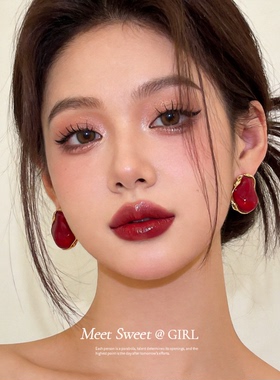不规则绿松石色亚克力耳钉