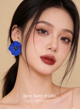 克莱因蓝花朵耳钉|高级感耳饰