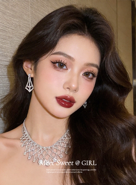 奢华镶钻花边镂空耳钉项链套装女