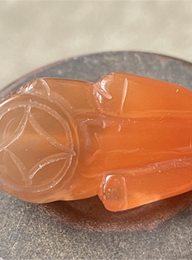 天然川料南红玛瑙l小貔貅背云雕件水红雕刻挂饰项坠