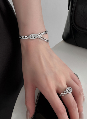 个性精致表带设计镶钻手链