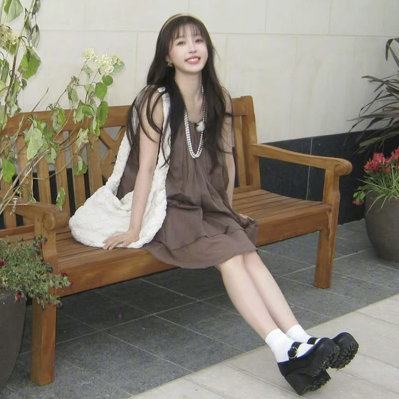 中餐厅虞书欣同款白色包包大容量休闲高级感百搭褶皱云朵包斜挎包