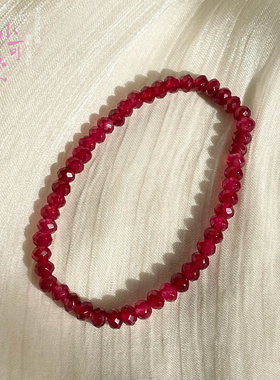 2025新年红鸽血红宝石色手链女款彩宝老烧玉髓仿彩宝手串刻面算盘