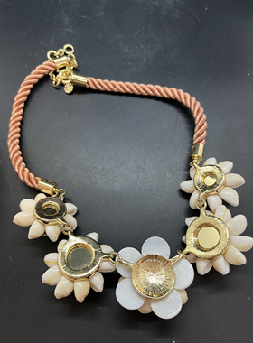 Talbots天然贝壳花朵复古宫廷风短款项链锁骨链女款打标质量好